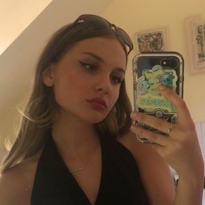 Meet your Posher, Clementine